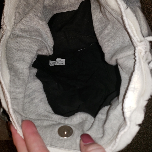 Purses - Picture 6 of 16